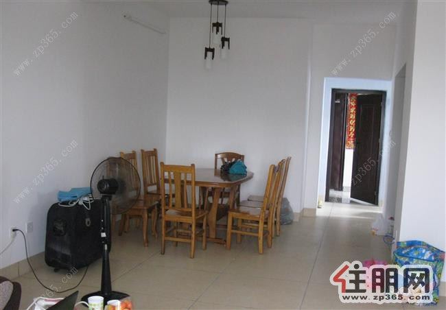 海馨嘉园2室2厅85平米中等装修押二付三(个人)