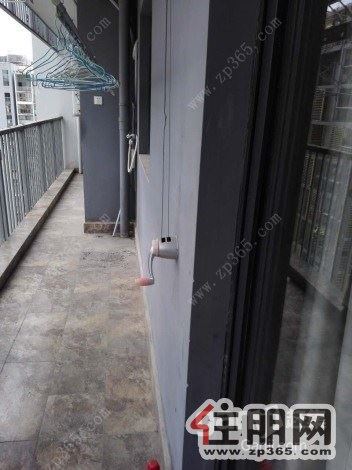 阳光100精装三房两厅