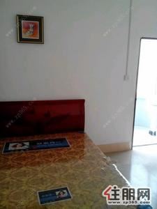 海城区-市中心北部湾800元新装修大单间(押一付一)免费上网(个人)
