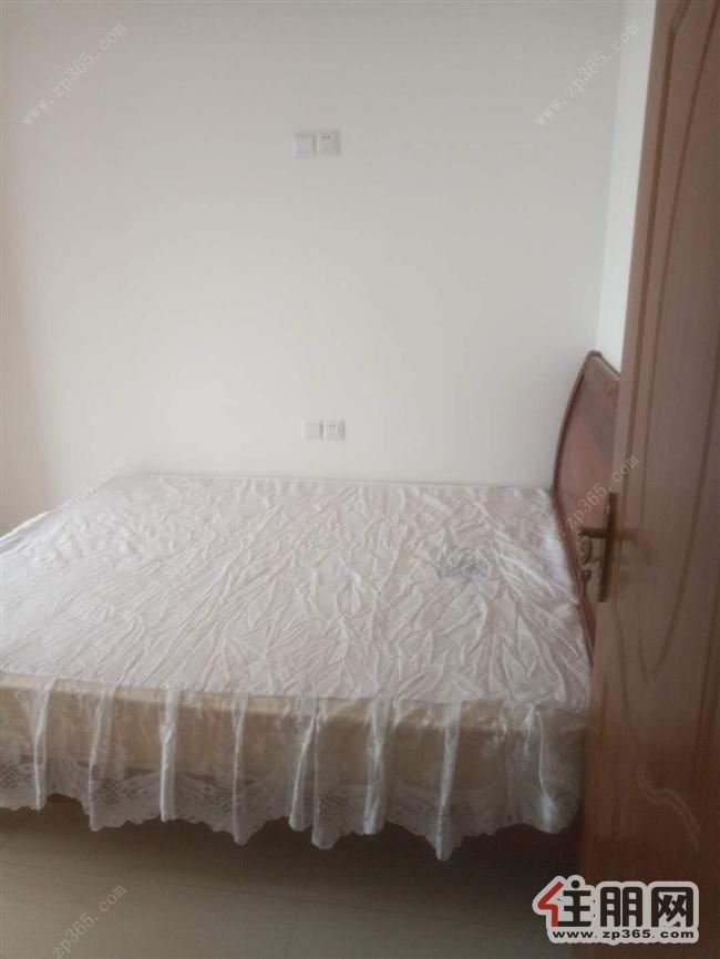 马草江公园旁,大型社区家具家电齐全拎包入住