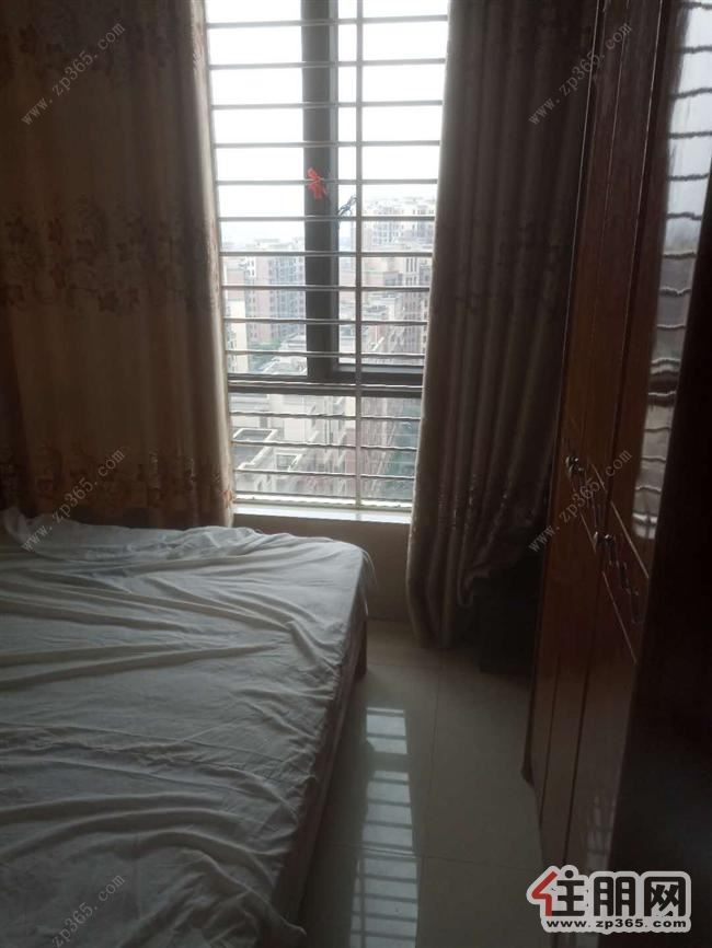 马草江公园旁,大型社区家具家电齐全拎包入住