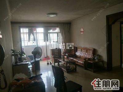 星光大道，荣宝华商城大两房出租只要1800领包入住