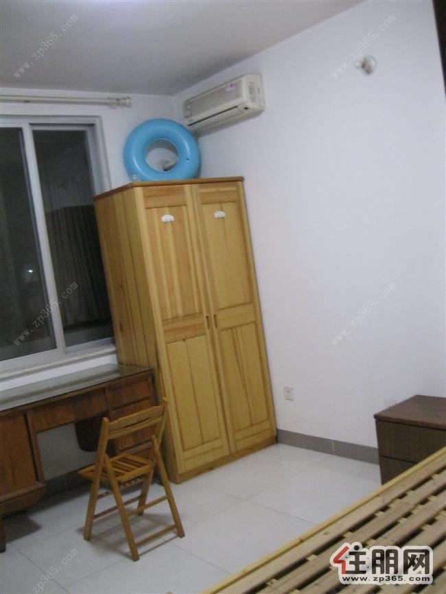 广西大学东校园中区150平米四房两厅出租