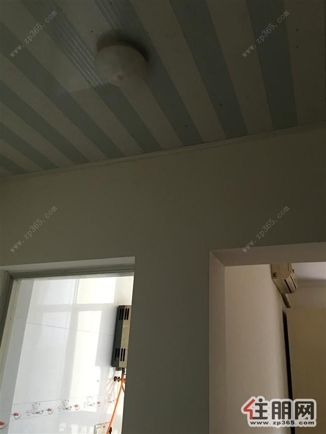 30㎡精装配套家具房出租,拎包可入住。