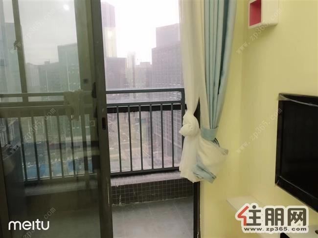 五象总部基地站,3号线,云星公寓精美一房一厅有钥匙看房拎包入