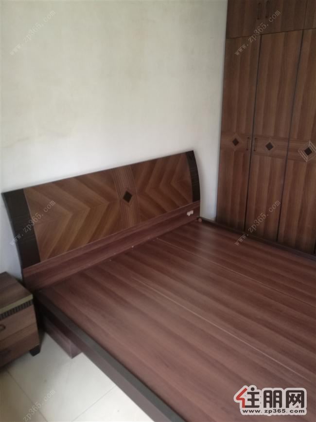 大学东路文华园三房二厅出租