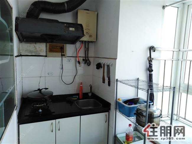 南宁火车站傍华天国际