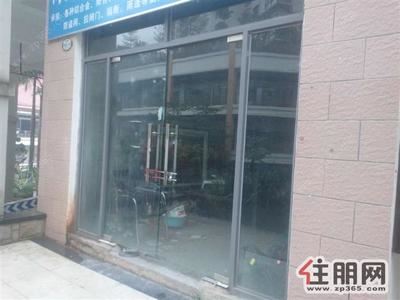 东盟商务区-黄金地段40平米的商铺带个卫生间只要2800块