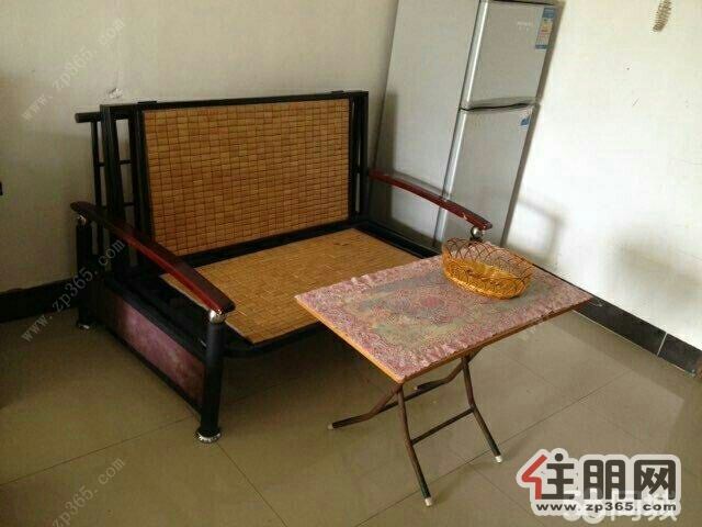 阳光都市一房一厅有阁楼800元