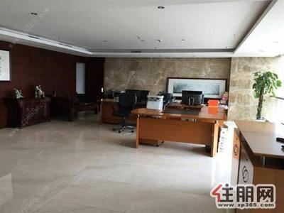 建政路，南宁地标金湖广场地王国际490平仅租90/㎡可看金湖