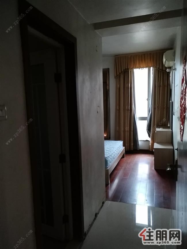 德宝花城三房两厅