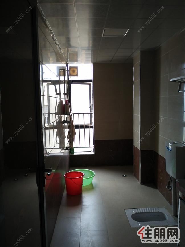 东方巴黎三房两厅两卫