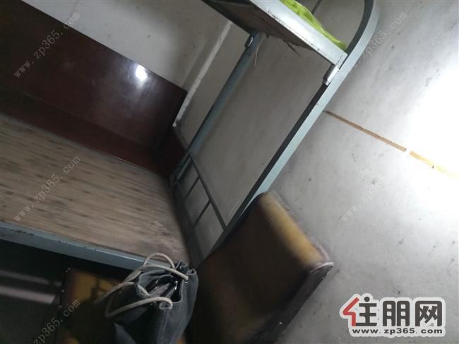 桂中花苑一楼单间出租