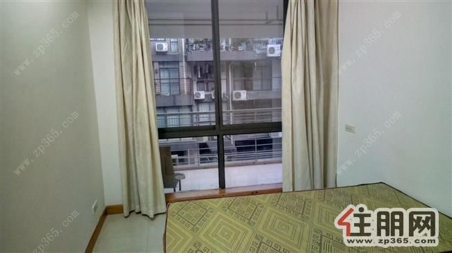 嘉年华庭4楼三房二厅