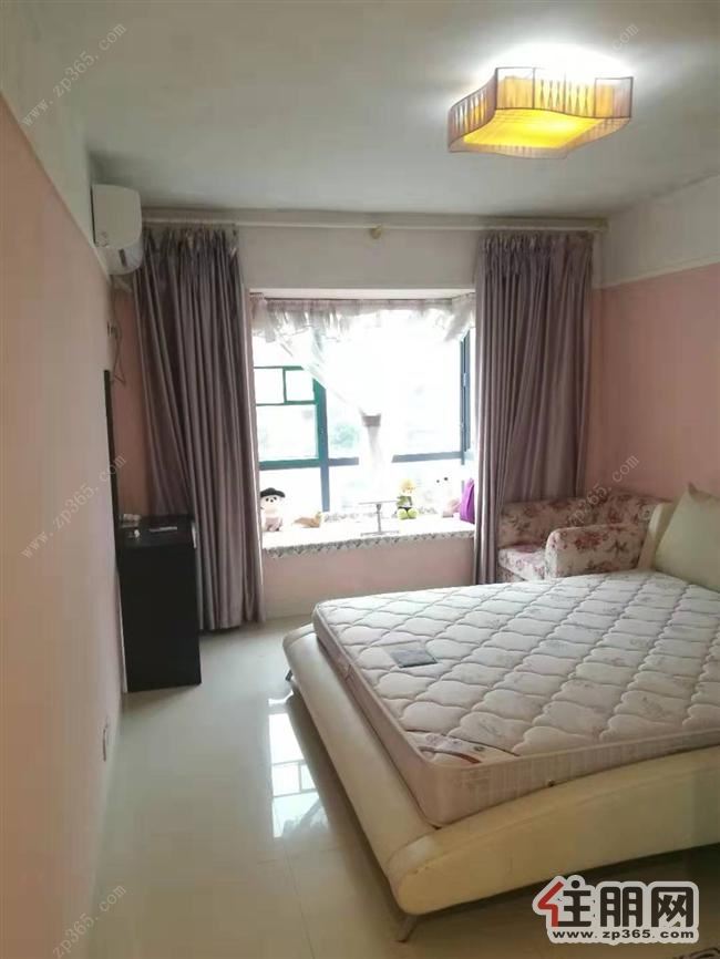 东盟商务区荣和山水美地居家装修三房看房提前联系