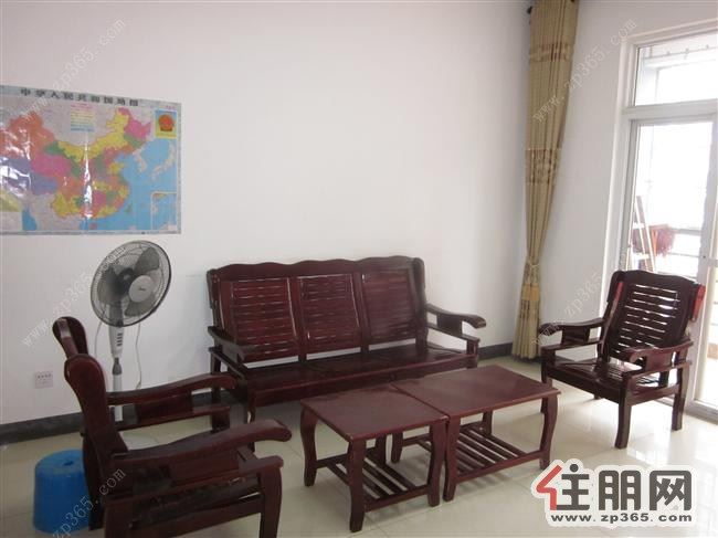 中央公馆两房两厅出租