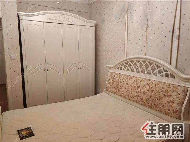 琅东客运站地铁站,凤岭春天,装修保养好,干净整洁,家具家电全