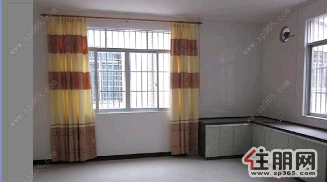 高铁火车站东侧套间精装岀租。