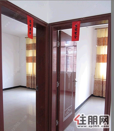 高铁火车站东侧套间精装岀租。