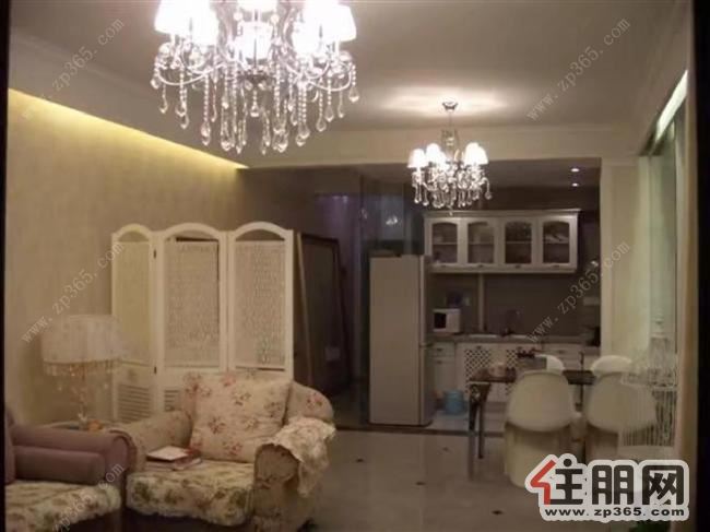 东盟商务区三房拎包入住莱茵湖畔