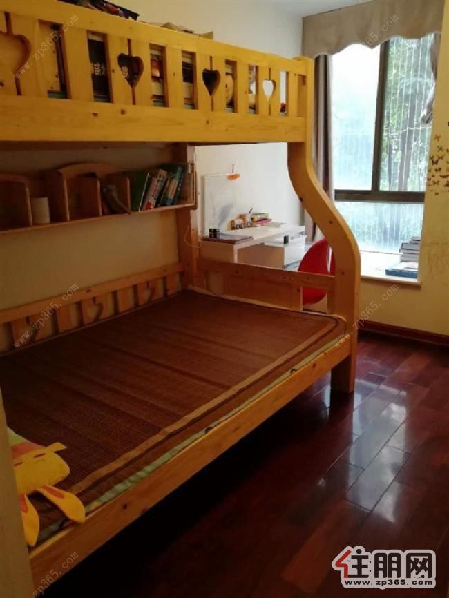 东盟商务区三房拎包入住莱茵湖畔