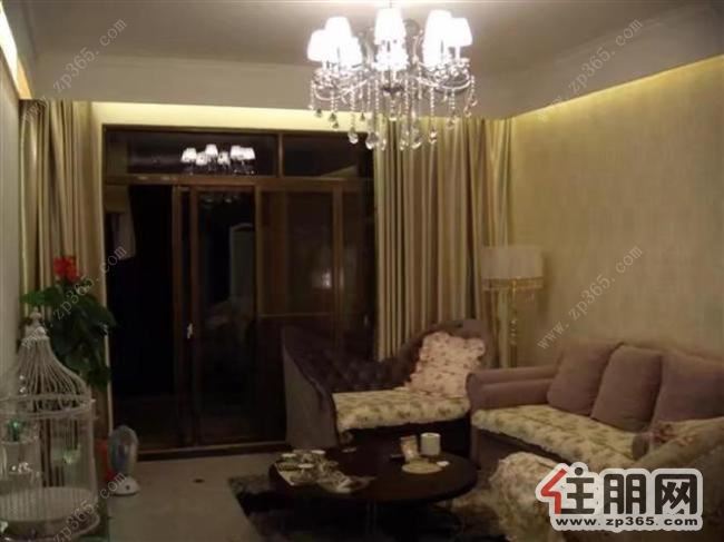 东盟商务区三房拎包入住莱茵湖畔