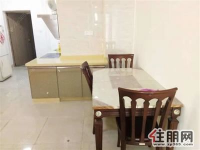 金湖广场-琅西菜市地铁旁，近民歌湖2房备齐，独立卧室阳台仅2300