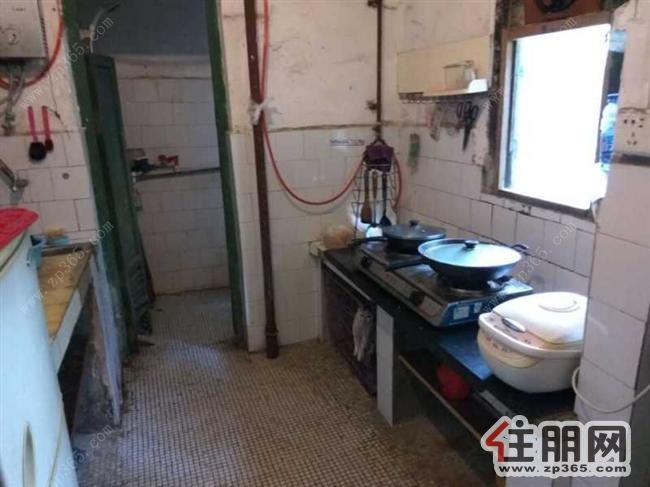 城中机关幼儿园宿舍家具齐全2房采光好可随时拎包入住