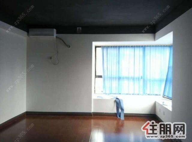 刚精装修长湖景苑大4房180平,配齐空调