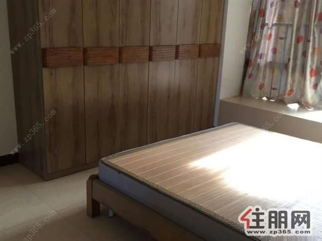 南江上海城3室2厅123平米中等装修