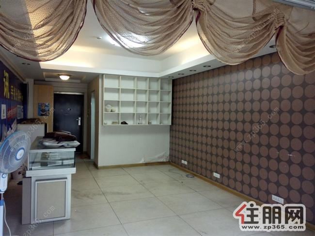 五星中环大厦家具齐全1房精美装修干净整洁随时拎包入住