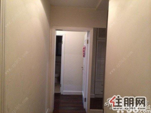 荣和中央公园2300元2室1厅1卫