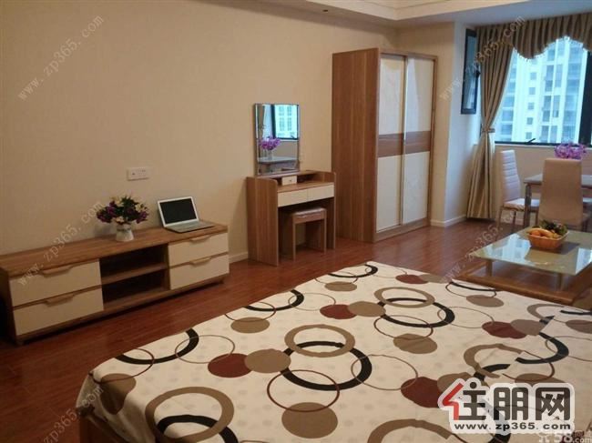 万达精致公寓2200元/月家具家电齐全自住首选