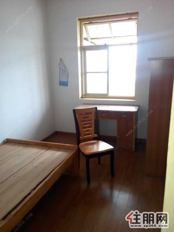 雅儒路进出口贸易公司宿舍1200元2