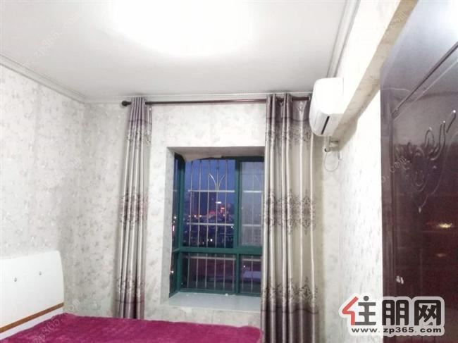 市中心精美灯饰配套齐全,拎包入住