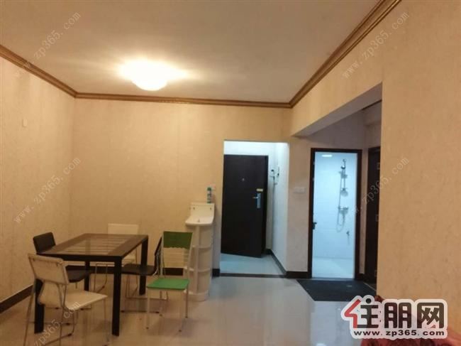 市中心精美灯饰配套齐全,拎包入住