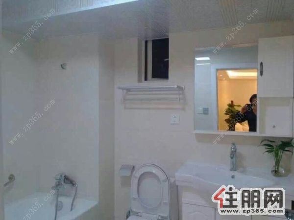 骋望骊都1650元2室2厅1卫中装