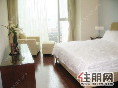 业主自住房,室内装修保养新!