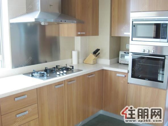 业主自住房,室内装修保养新!