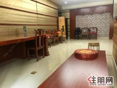 凤岭北，真实！地铁口荣和山水美地200平商铺适合所以行业