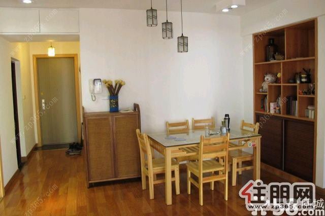 桂中阳光100城城市广场2室2厅80平米