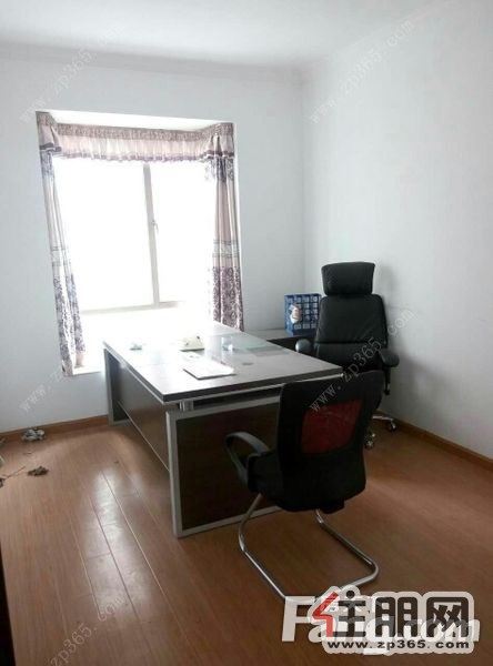 青秀区万象城旁办公室出租,带办公用品-整