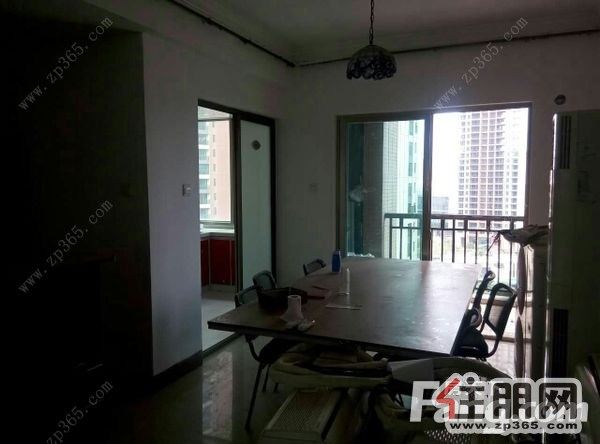 青秀区万象城旁办公室出租,带办公用品-整