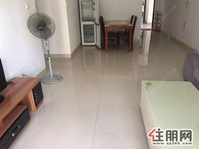 重庆路与湖南路交汇处中安止泊园电梯房3房2厅仅租1600元