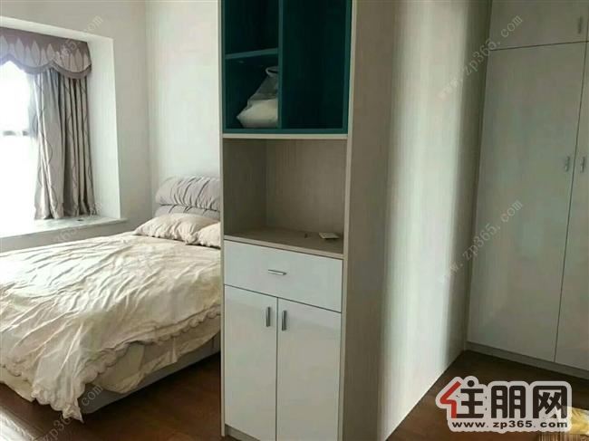 通泰爱丽舍4室2厅2卫朝向南,低价出租2800元/月