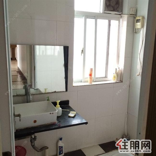 吉房出租,看房方便,香港城1600元