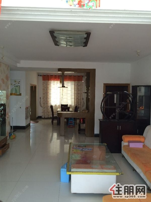 吉房出租,看房方便,香港城1600元