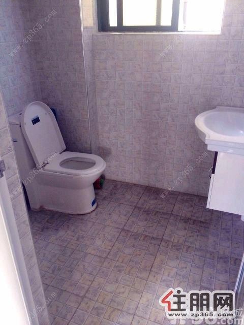 广东南路3房急租,全配:布艺沙发,液晶电