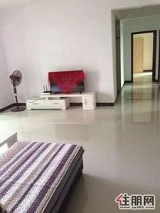 海城区-大润发附近新世纪大道上4房2厅精装配套齐