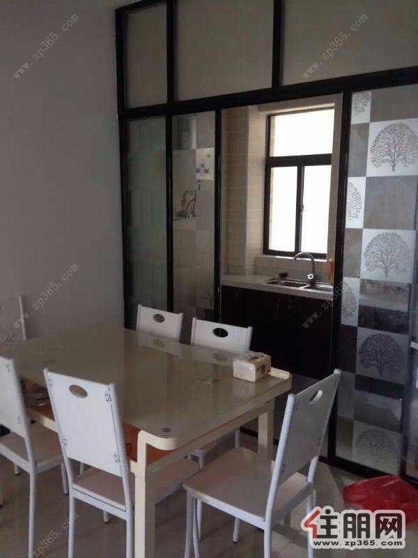 大润发附近新世纪大道上4房2厅精装配套齐